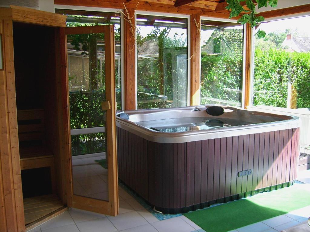 Agria Wellness Guesthouse Eger Eksteriør billede